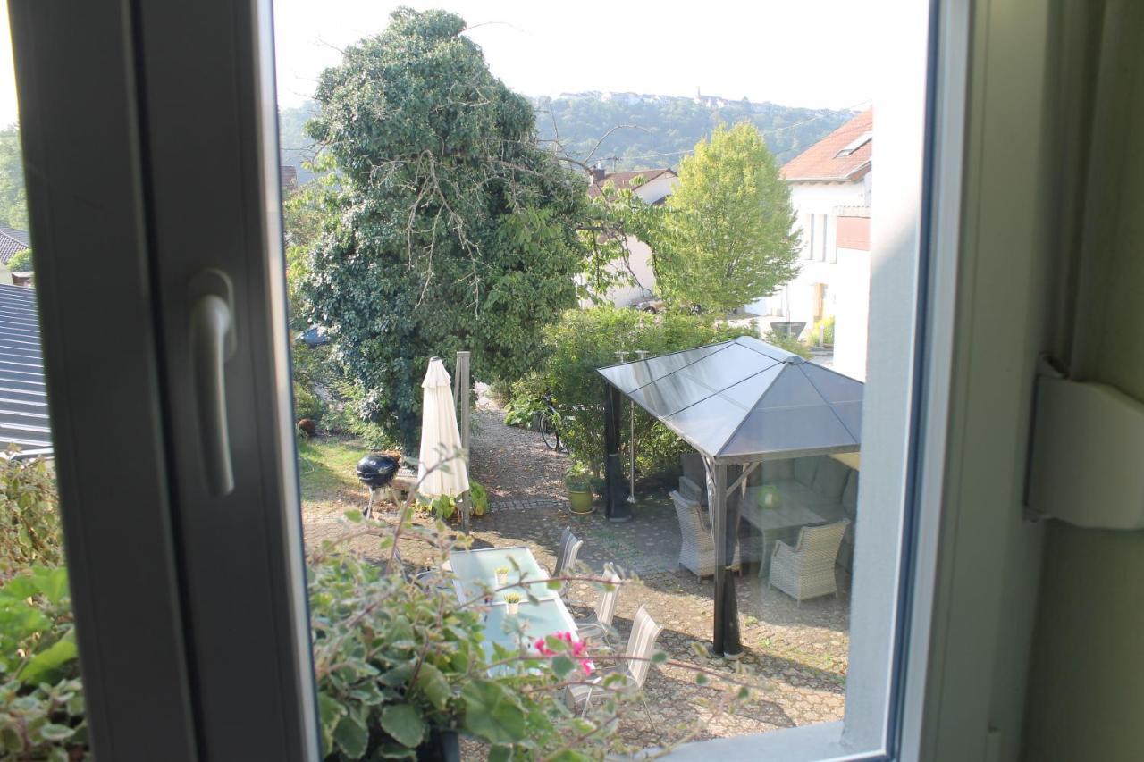 Ferienwohnung Ades Haus - wenn's gemütlich sein darf! Überherrn Exterior foto