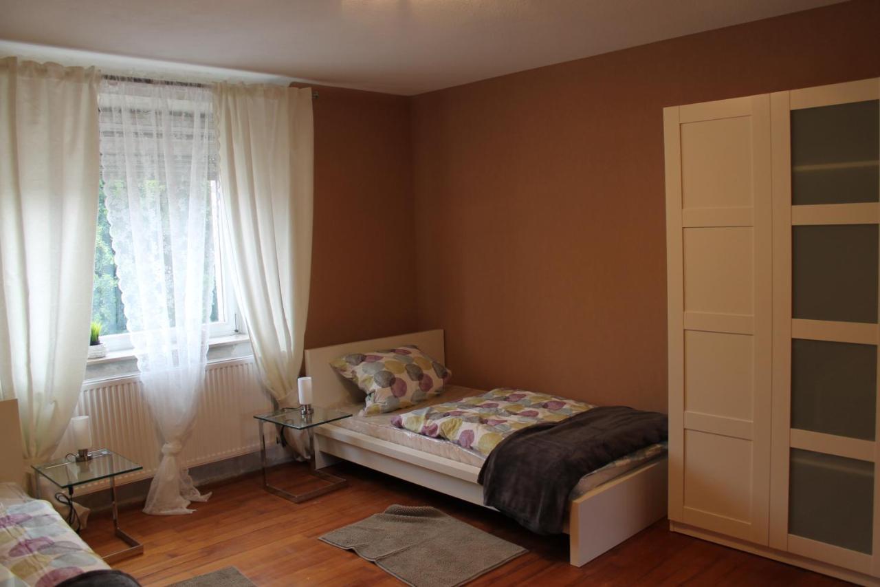 Ferienwohnung Ades Haus - wenn's gemütlich sein darf! Überherrn Exterior foto