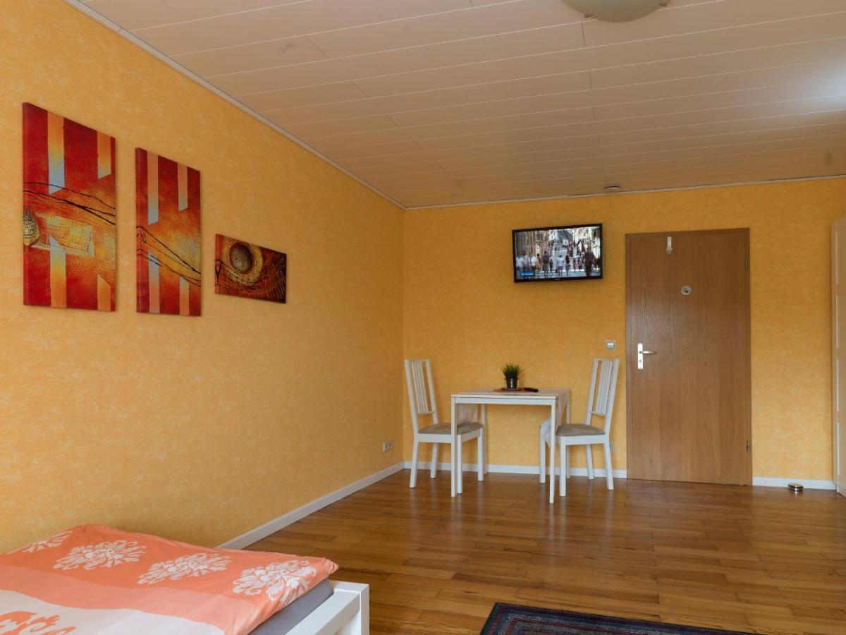 Ferienwohnung Ades Haus - wenn's gemütlich sein darf! Überherrn Exterior foto